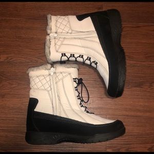 White snow boots